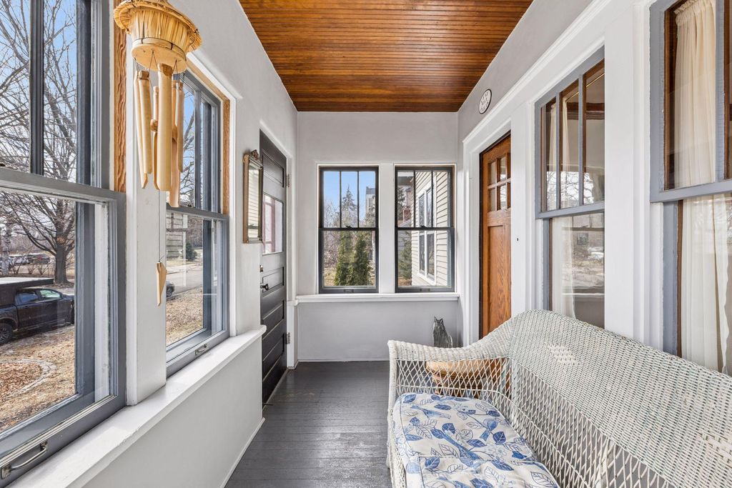 Photo of 2223 Stewart Avenue, Saint Paul, MN 55116 (MLS # 7008020)