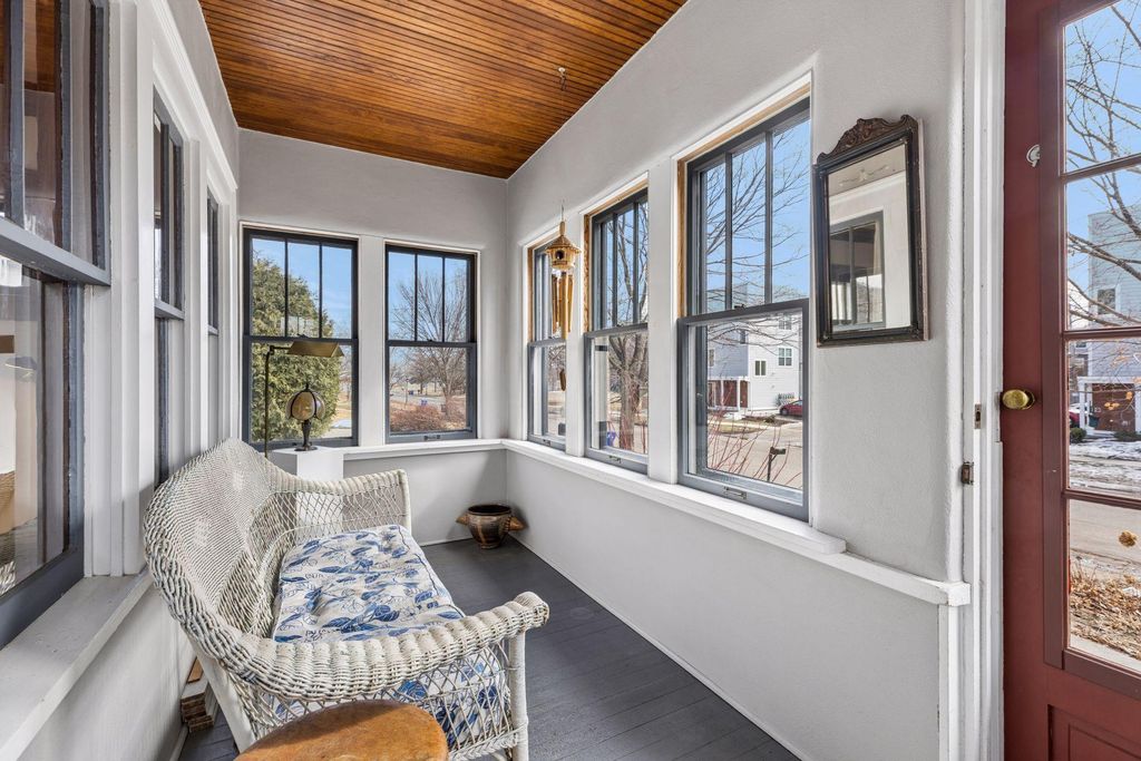 Photo of 2223 Stewart Avenue, Saint Paul, MN 55116 (MLS # 7008020)