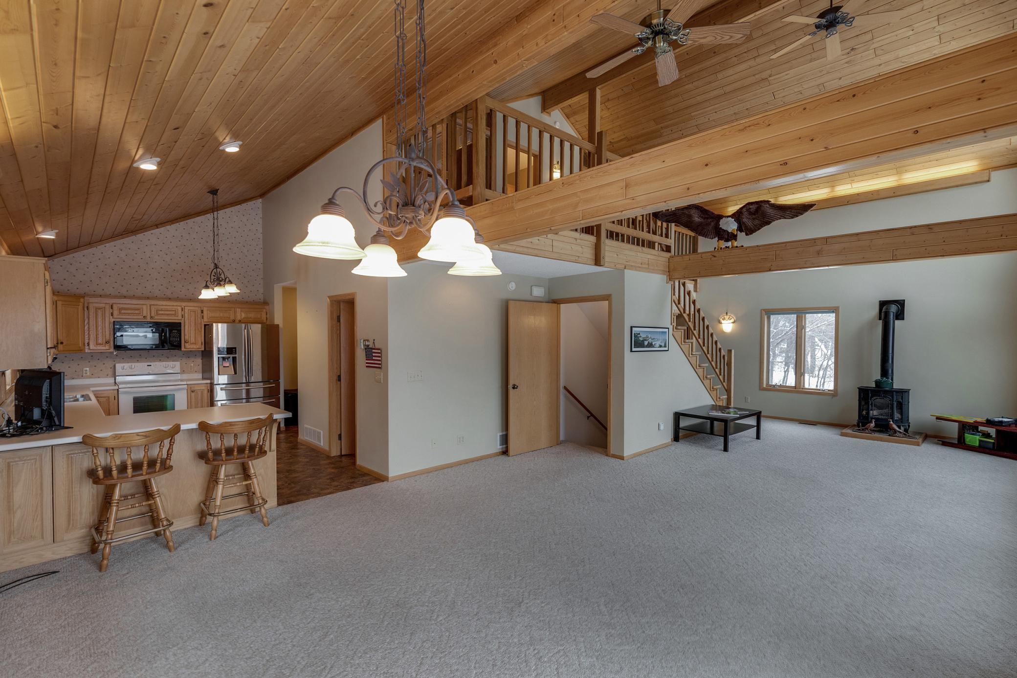 6425 Ponderosa Drive NW