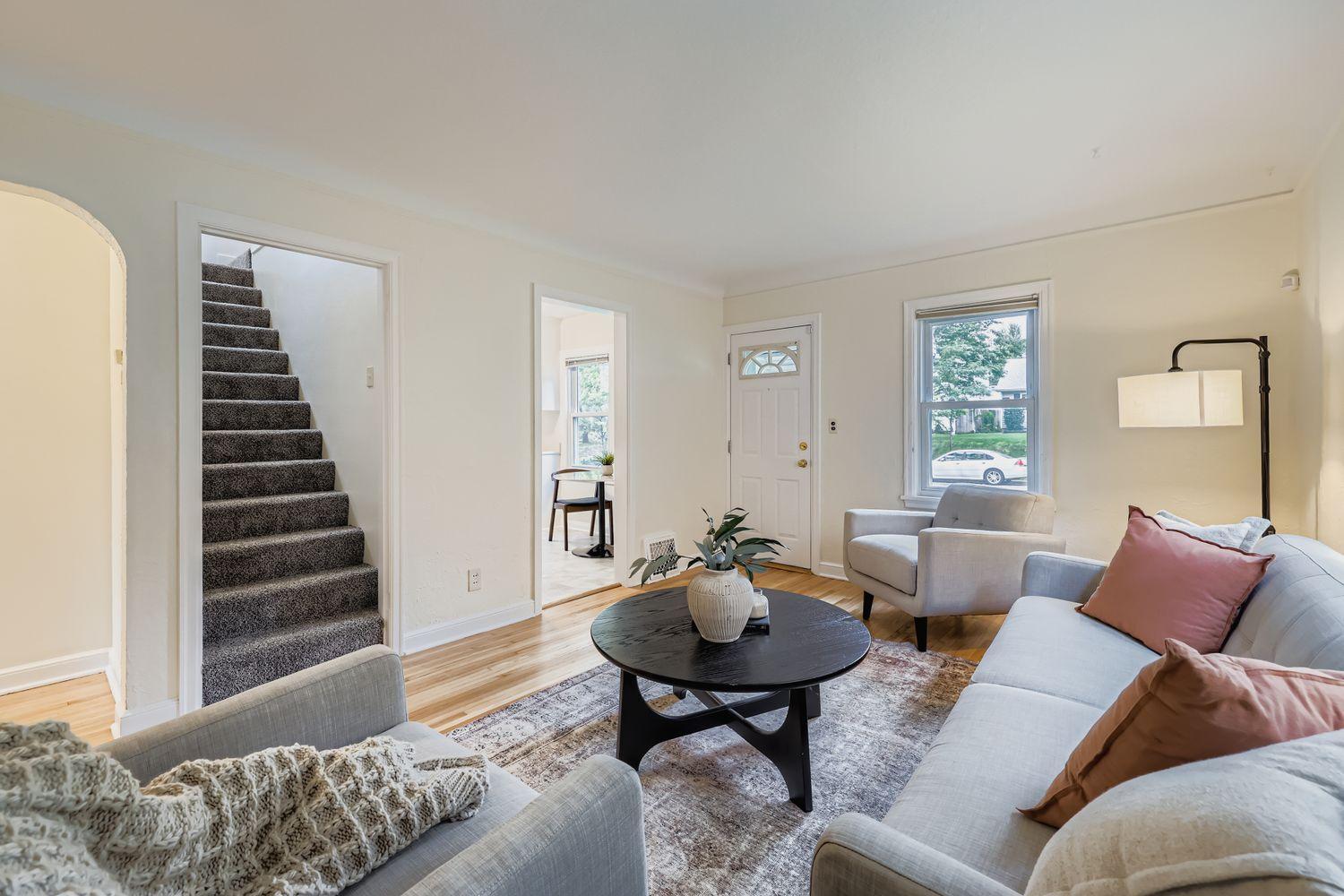 4117 Toledo Avenue S