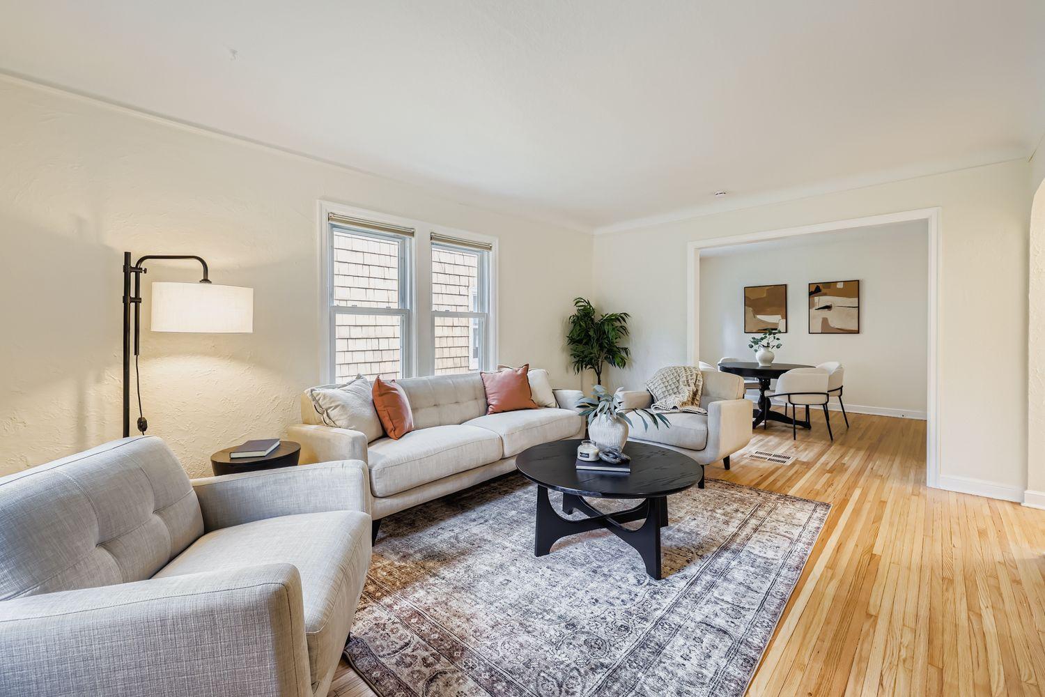 4117 Toledo Avenue S