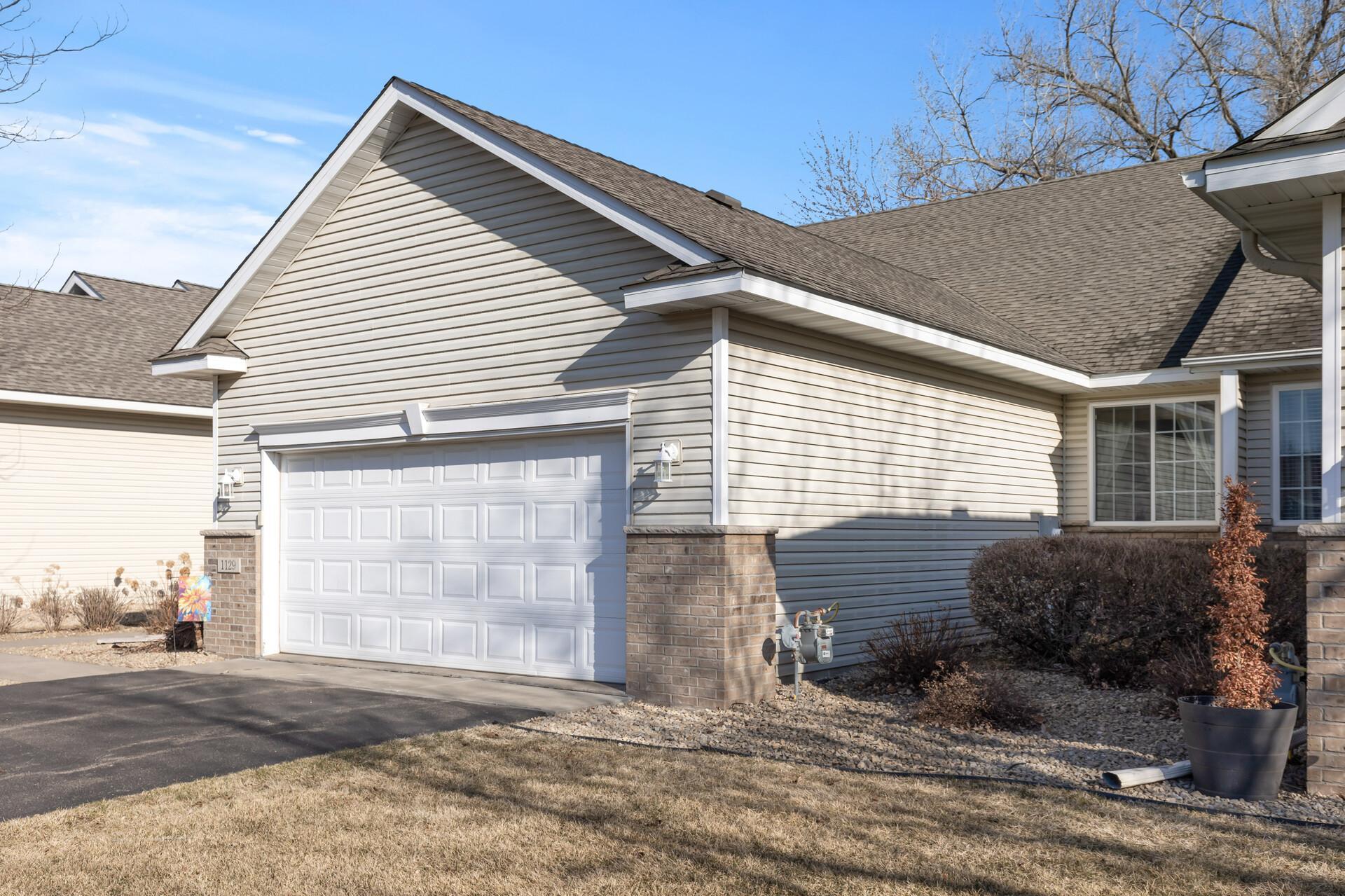 1129 Seurer Street