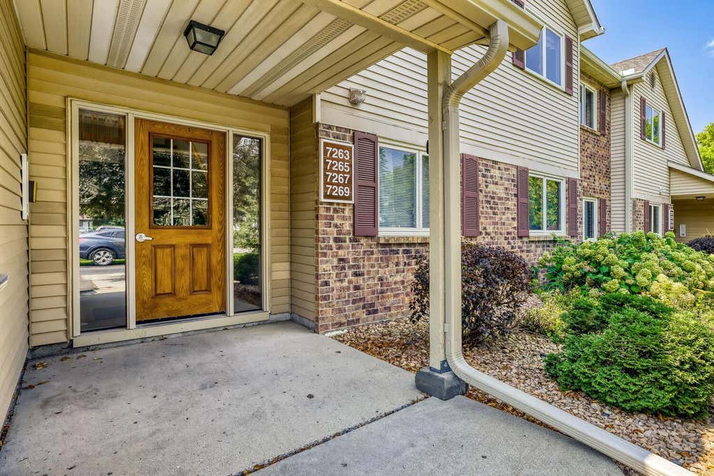 Photo of 7267 Hunters Run #46C, Eden Prairie, MN 55346 (MLS # 7123914)