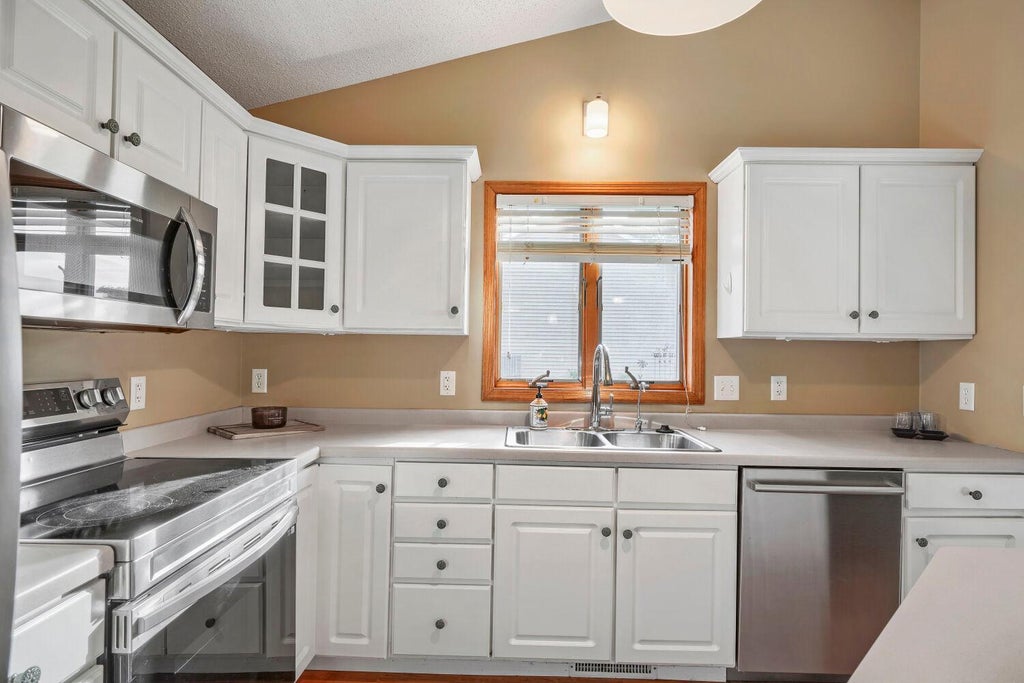 Photo of 1493 General Sieben Drive, Hastings, MN 55033 (MLS # 7161314)