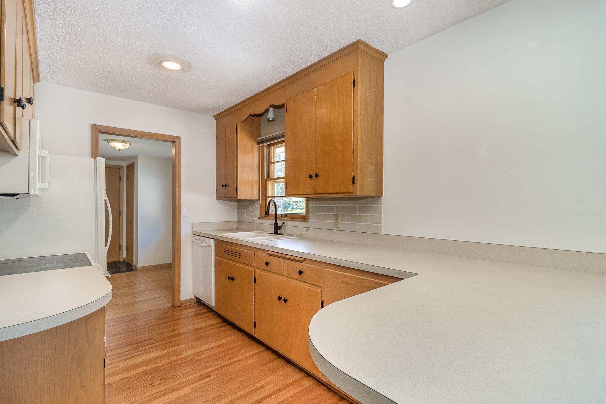 1400 E 90th Street