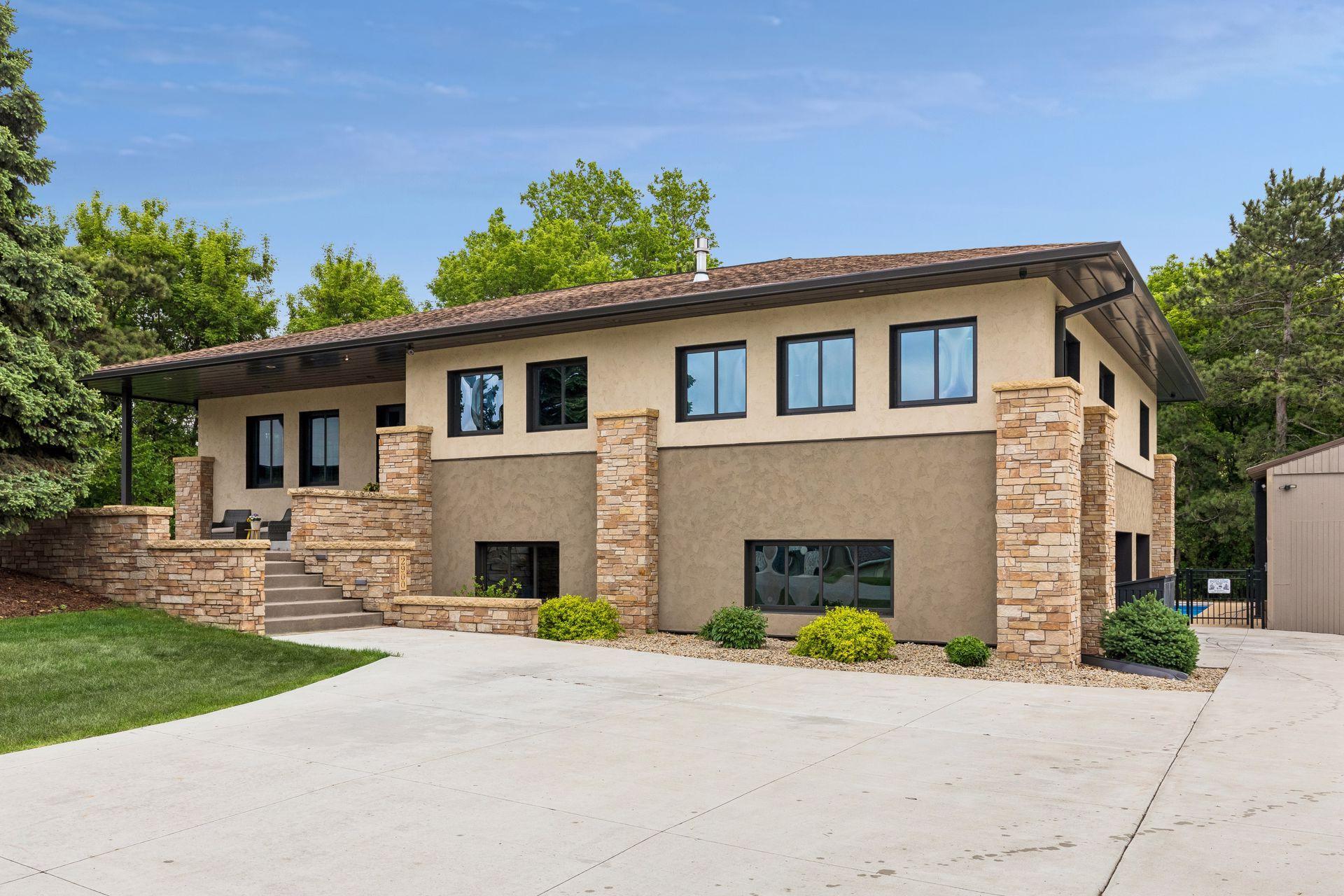 2900 Skyline Drive