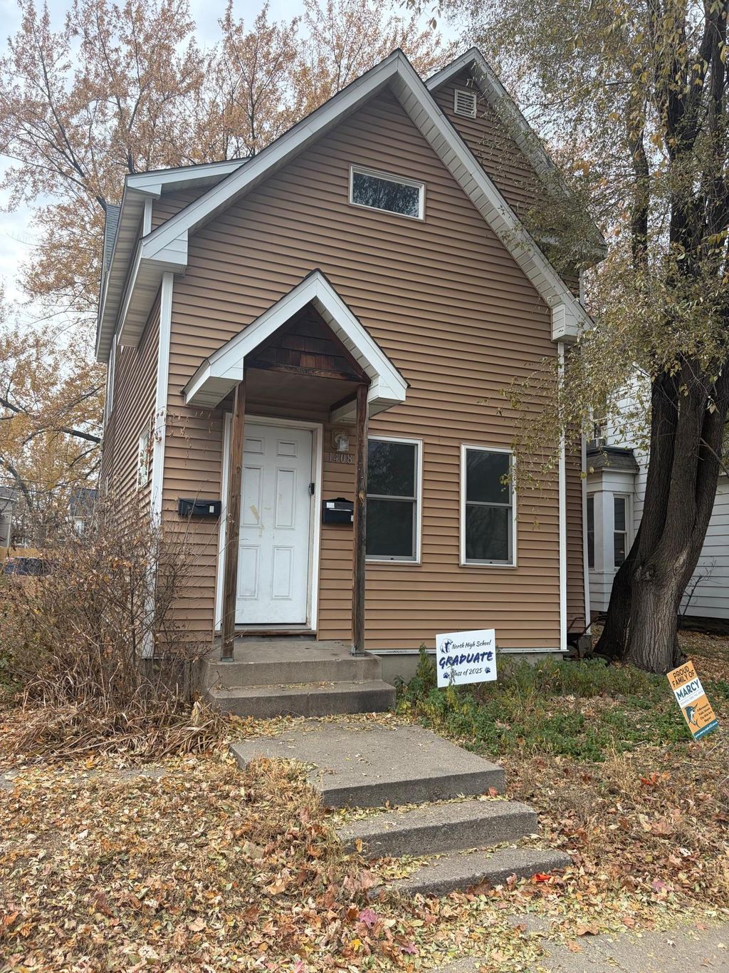 Photo of 1408 Washington Street NE, Minneapolis, MN 55413 (MLS # 6819874)