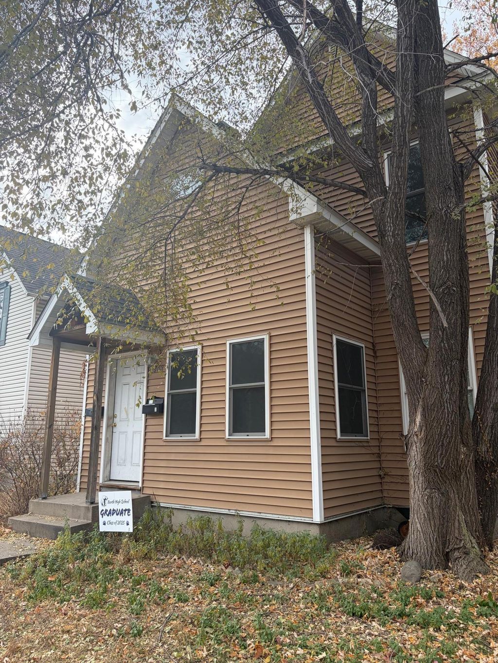 Photo of 1408 Washington Street NE, Minneapolis, MN 55413 (MLS # 6819874)