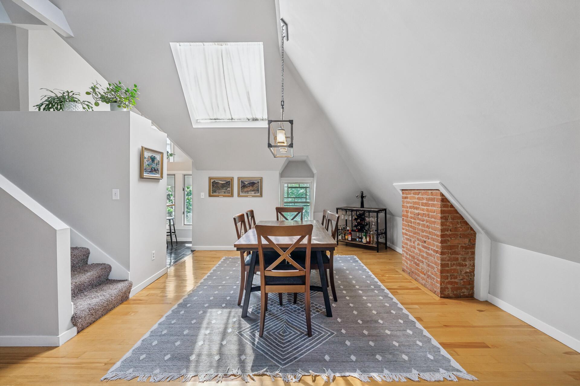 112 Western Avenue N 3