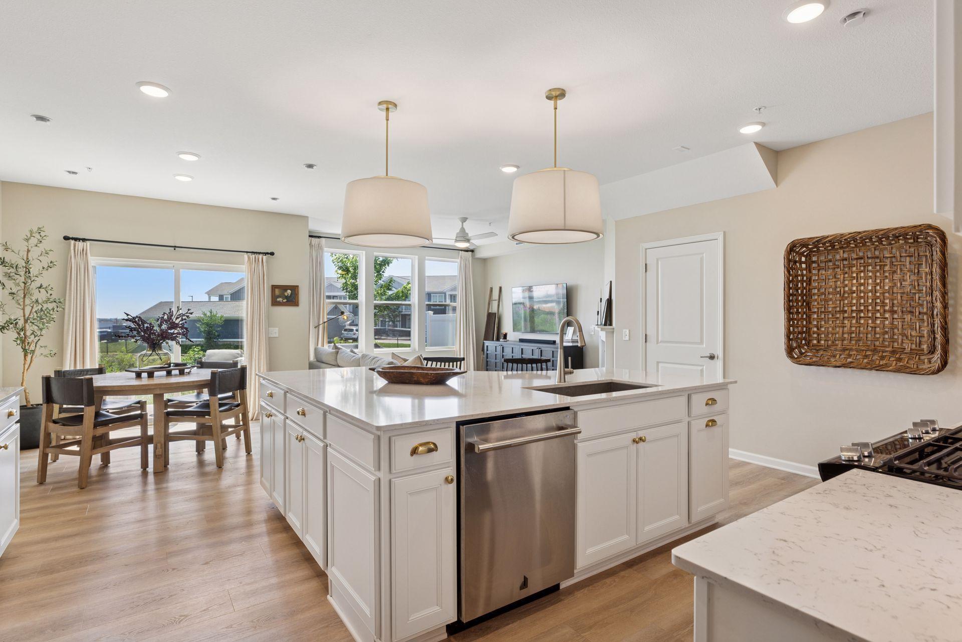 169 Junco Road N