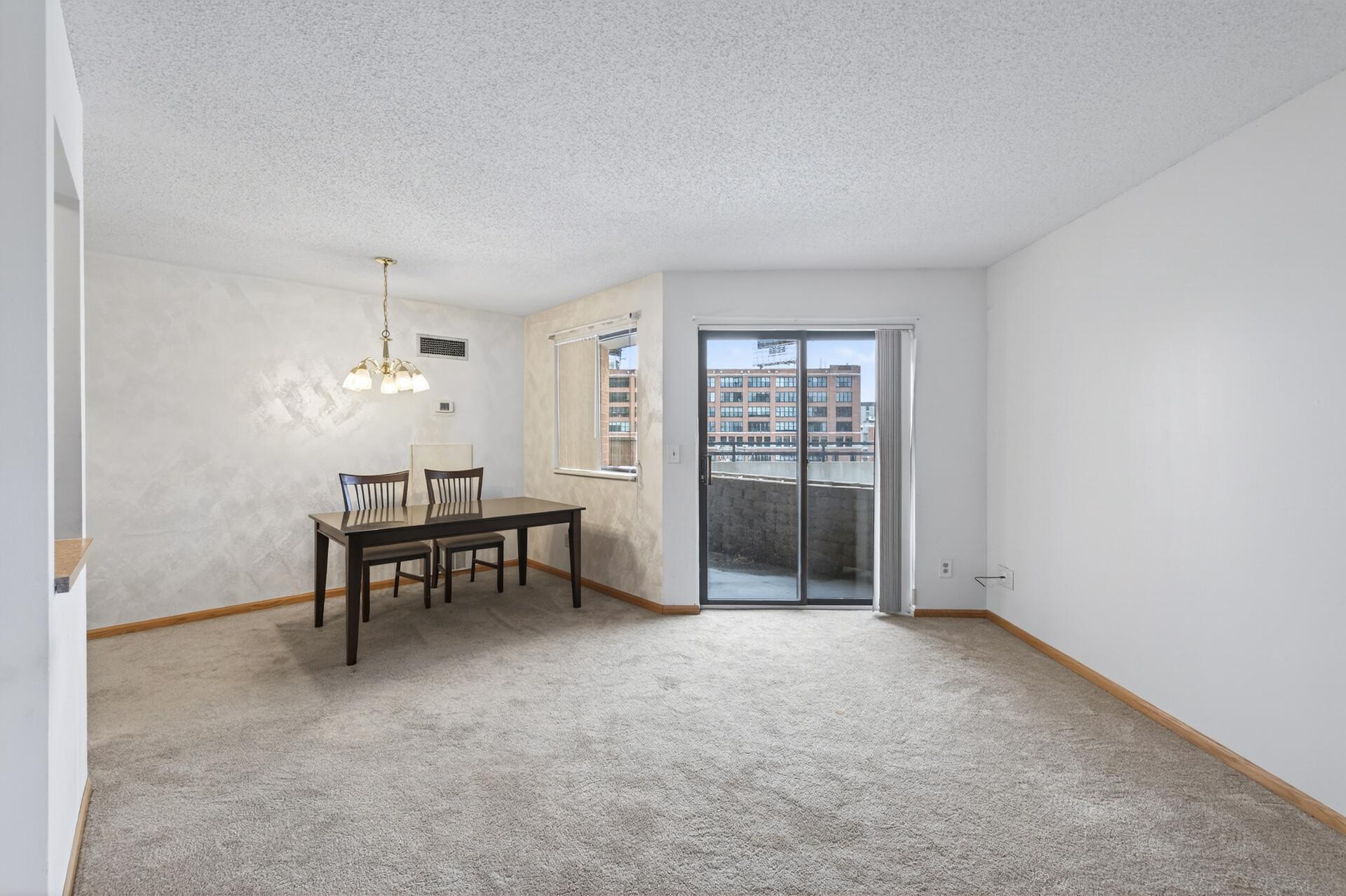 78 10th Street E 401