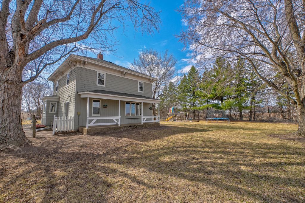 Photo of 1873 US Highway 12, Hammond, WI 54015 (MLS # 7042137)