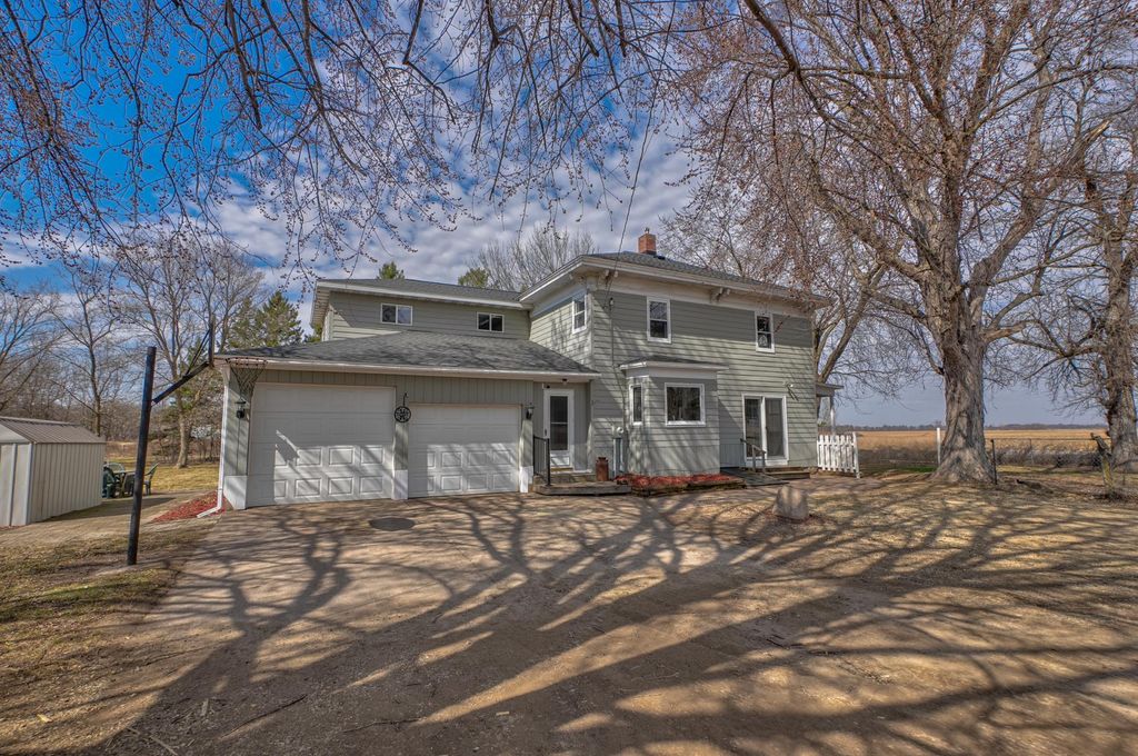 Photo of 1873 US Highway 12, Hammond, WI 54015 (MLS # 7042137)