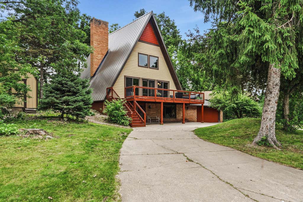 Photo of 4540 Wood Duck Drive, Vadnais Heights, MN 55127 (MLS # 7099073)