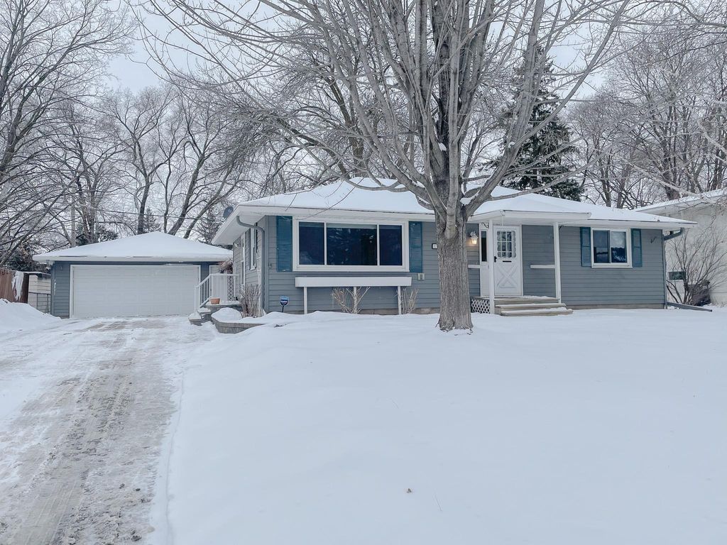 Photo of 1626 Pine Street, Hastings, MN 55033 (MLS # 7002244)