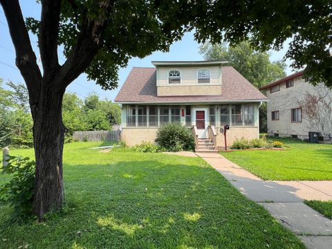 914 Charlotte Street Saint Paul MN 55104