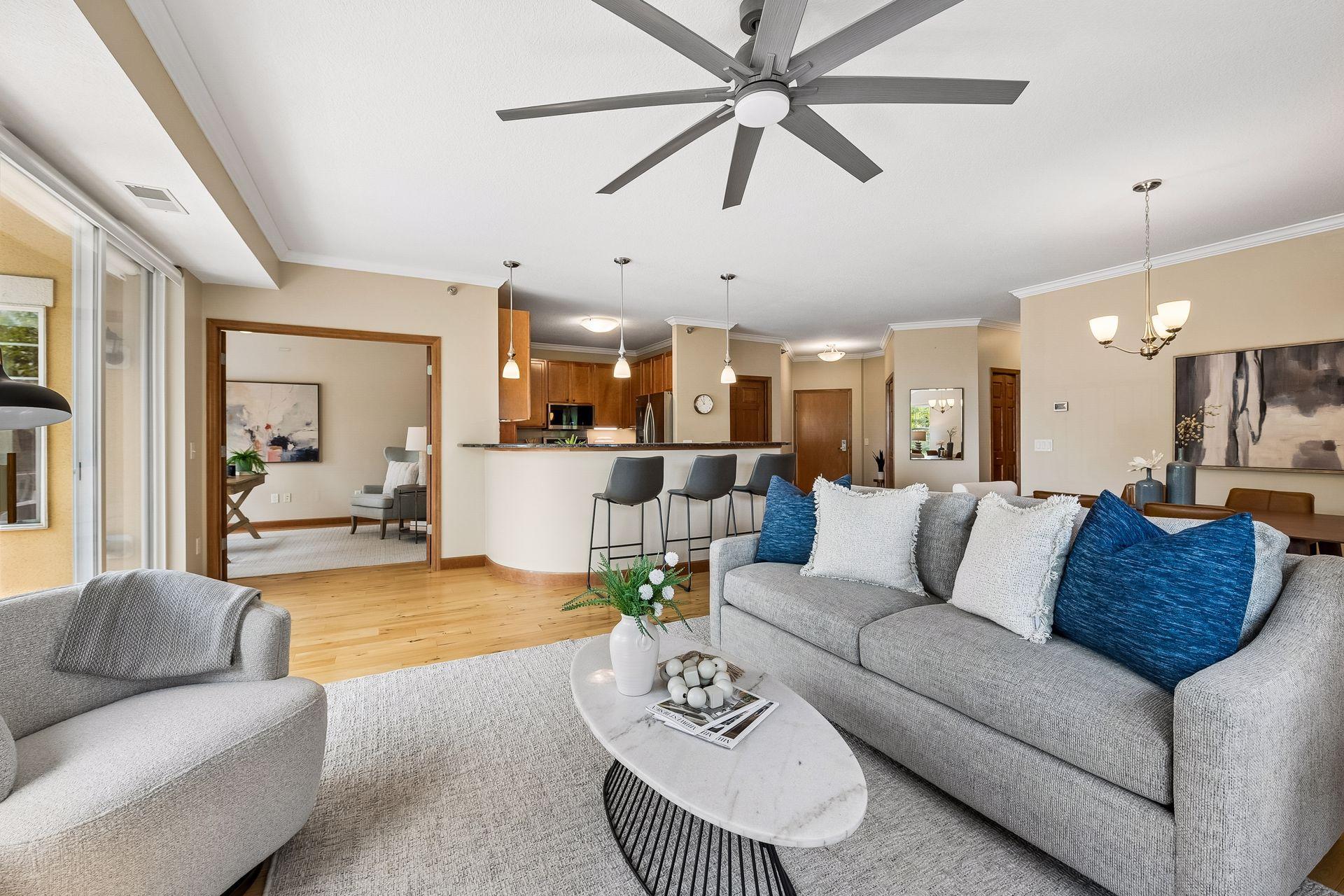 6701 Lake Shore Drive S 101
