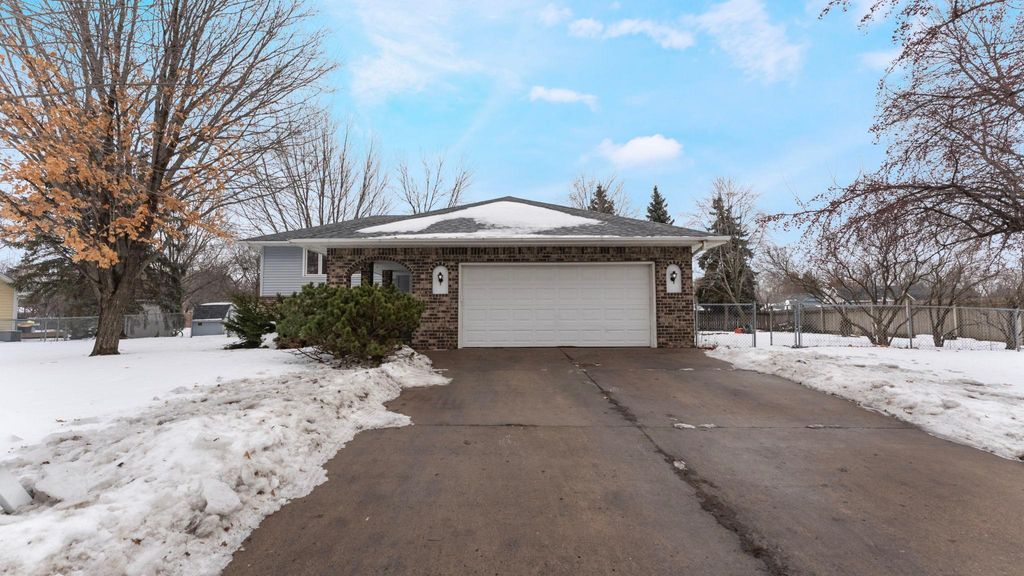 Photo of 13207 Yukon Street NW, Coon Rapids, MN 55448 (MLS # 7006745)