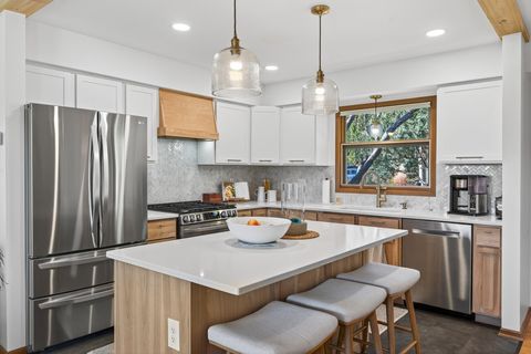 5016 W 106th Street Bloomington MN 55437