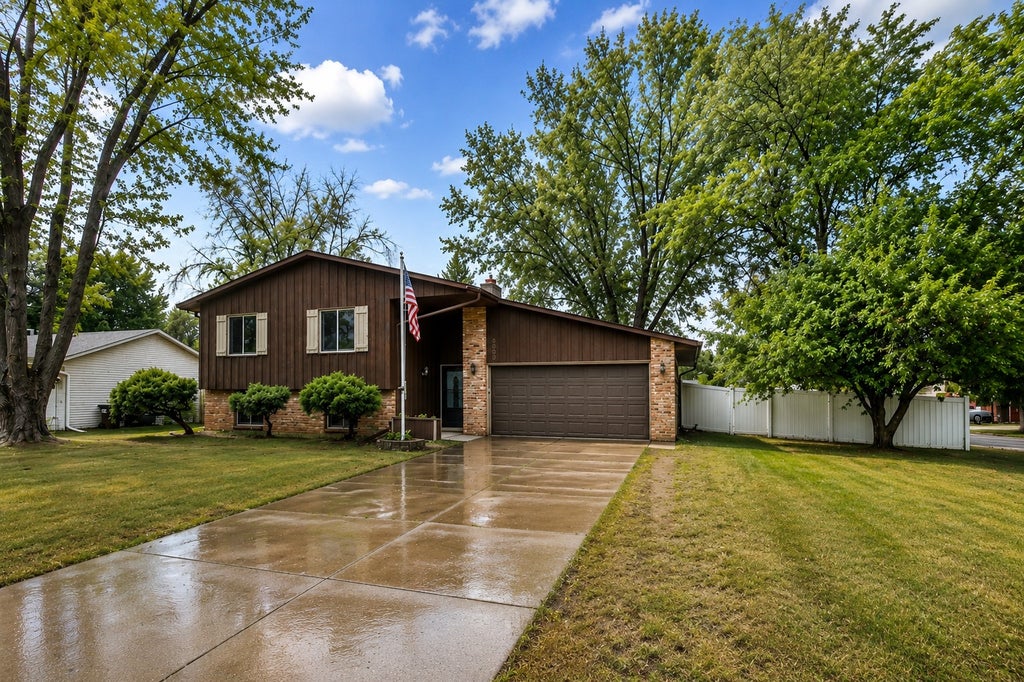Photo of 7300 Illies Avenue S, Cottage Grove, MN 55016 (MLS # 7156549)