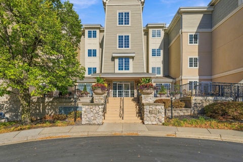 Photo of 11460 Fairfield Road W #303, Minnetonka, MN 55305 (MLS # 7116678)