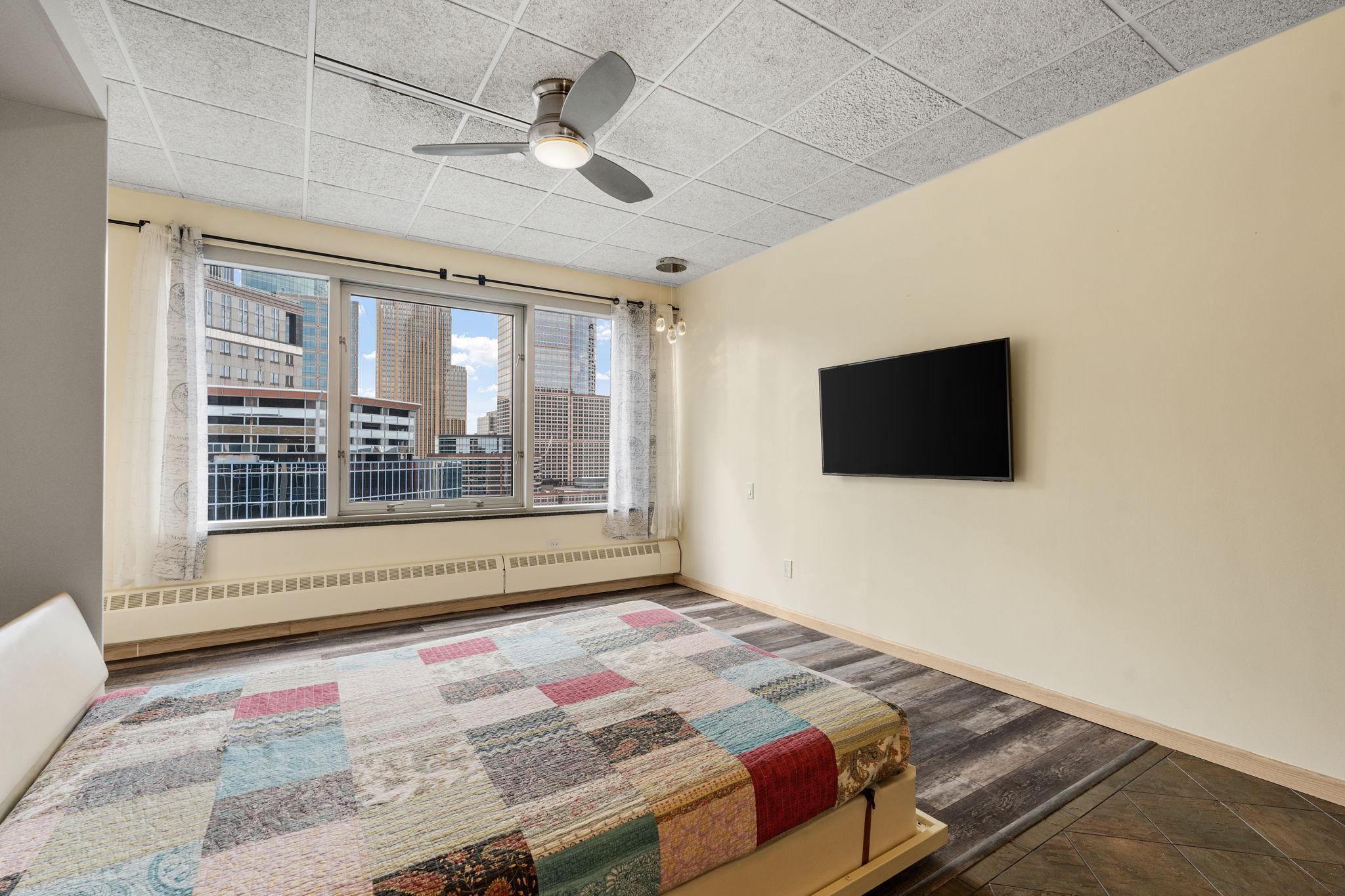 431 S 7th Street 2609