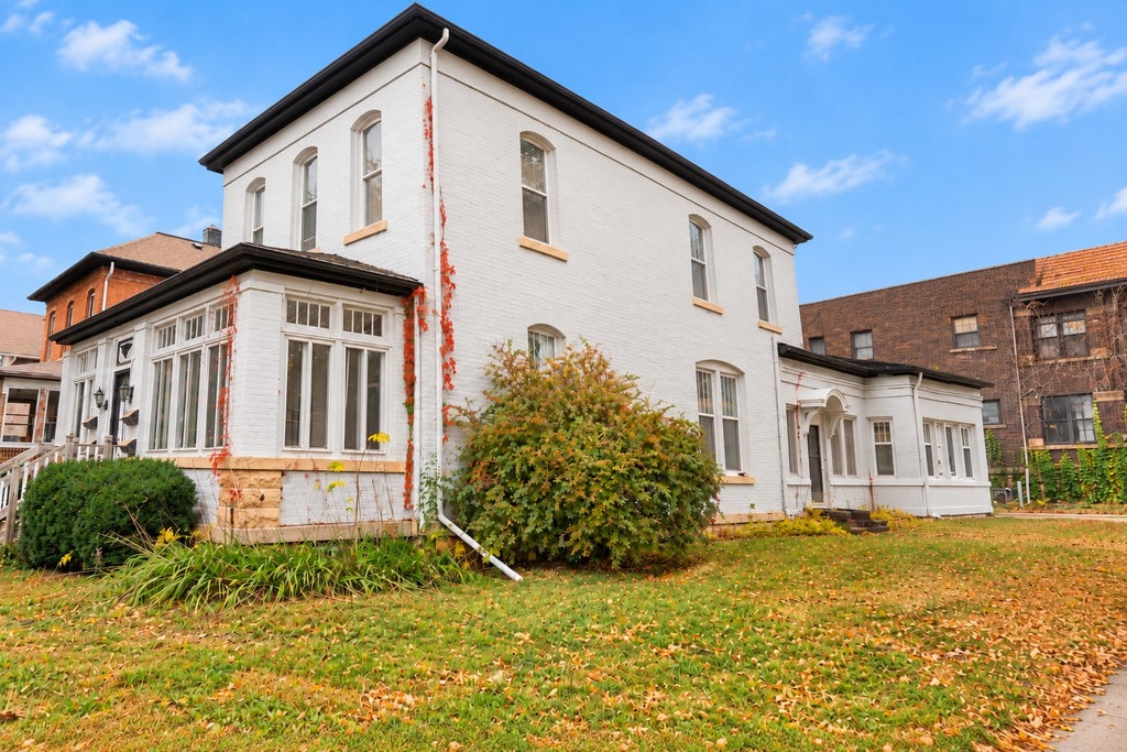 Photo of 303 N Broad Street, Mankato, MN 56001 (MLS # 7160023)