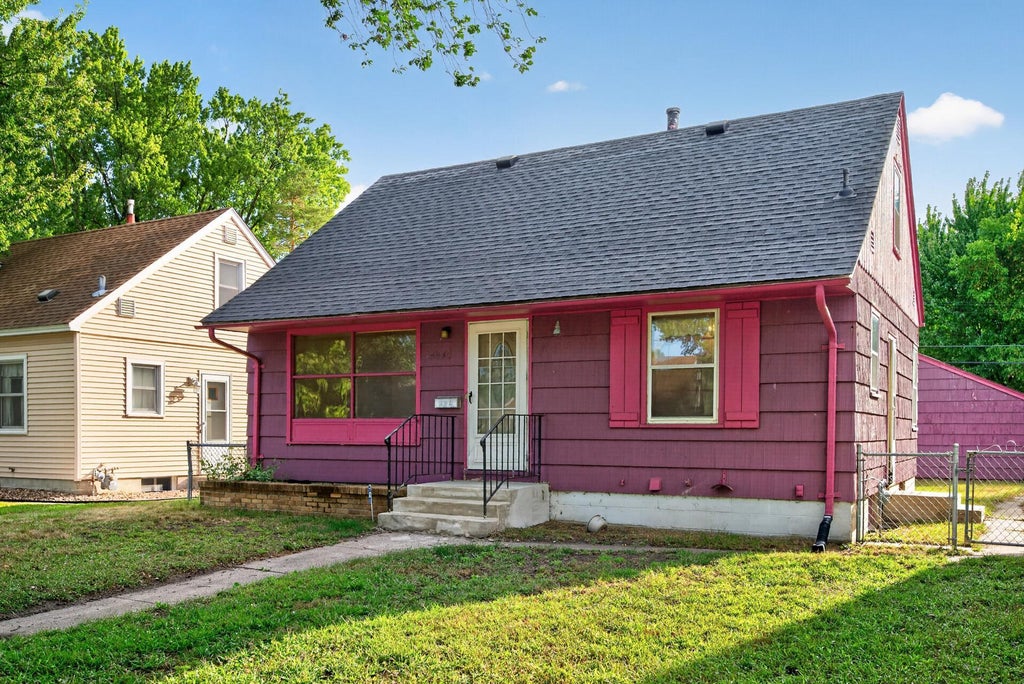 Photo of 5242 James Avenue N, Minneapolis, MN 55430 (MLS # 7144672)