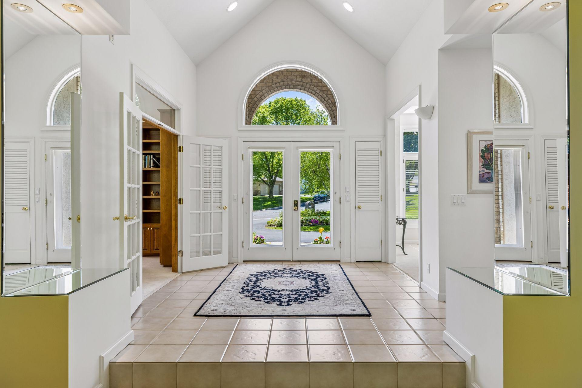 689 Brookside Lane