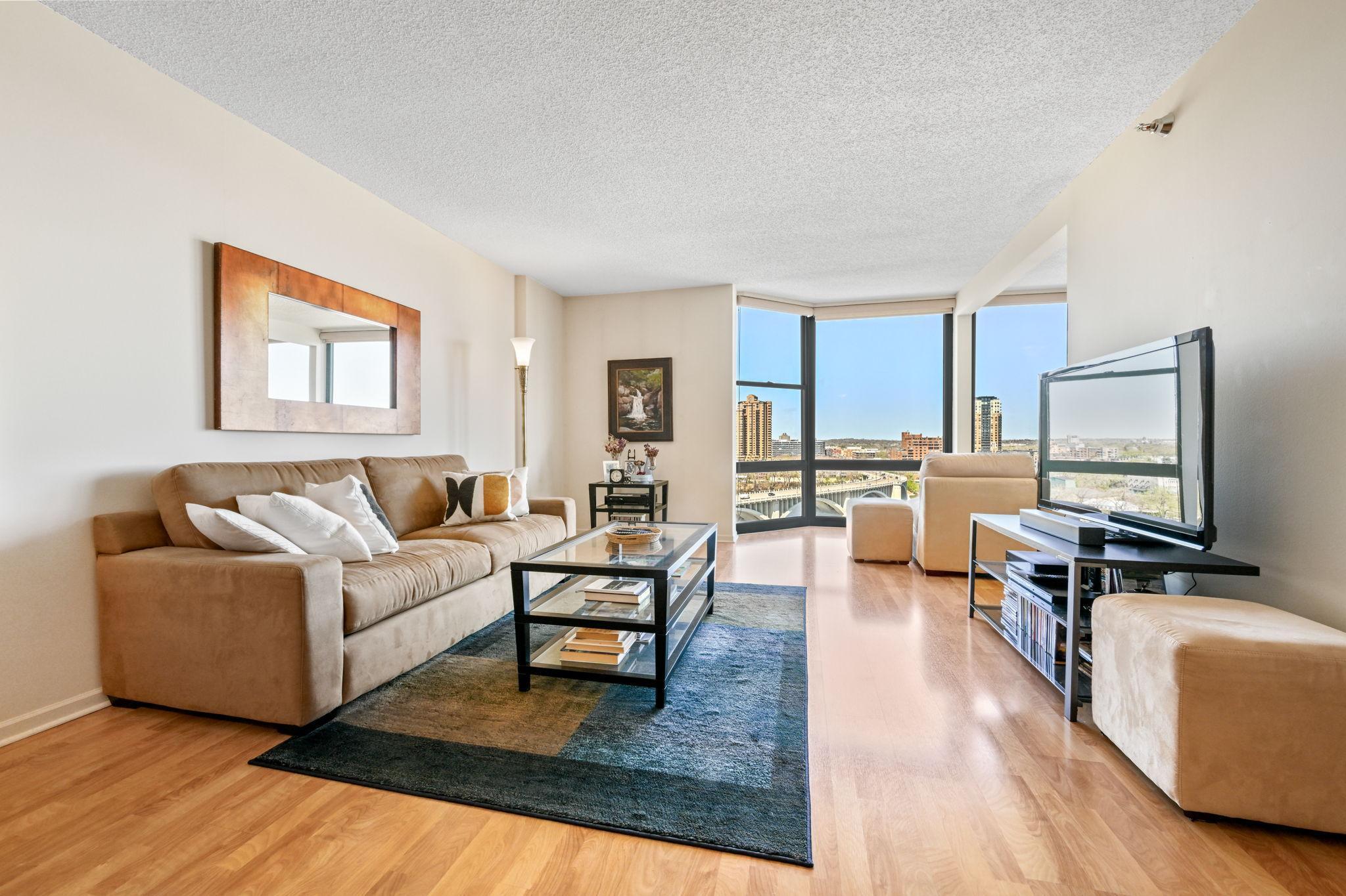 401 S 1st Street 1312