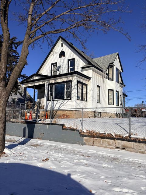 971 Aurora Avenue Saint Paul MN 55104