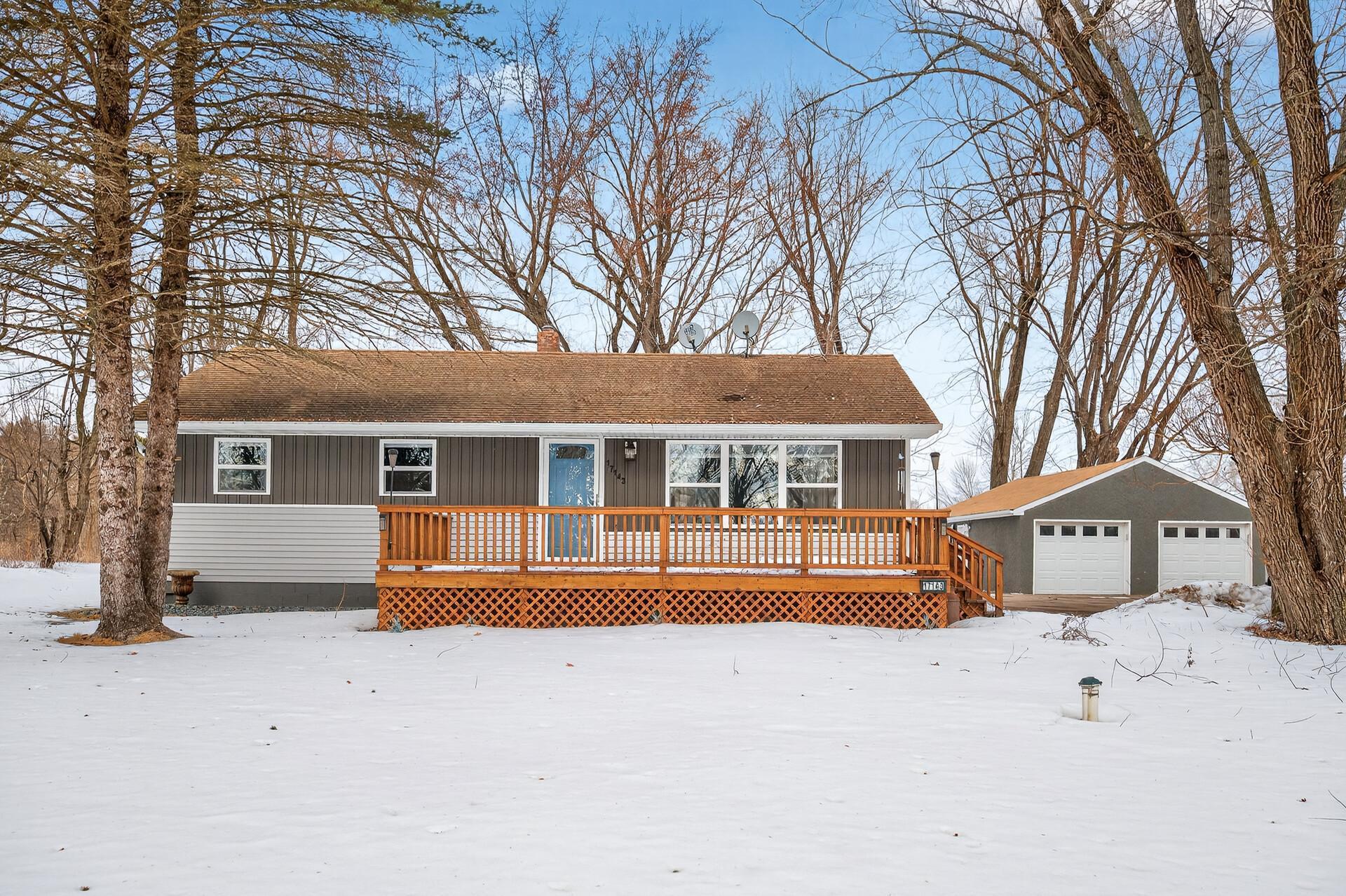 17143 E Lake Netta Drive NE