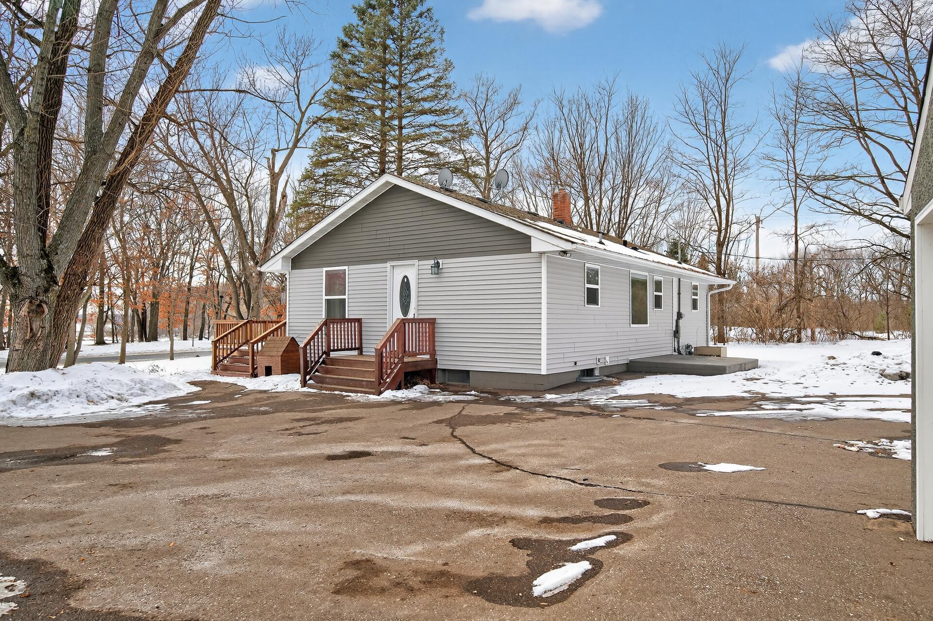 17143 E Lake Netta Drive NE