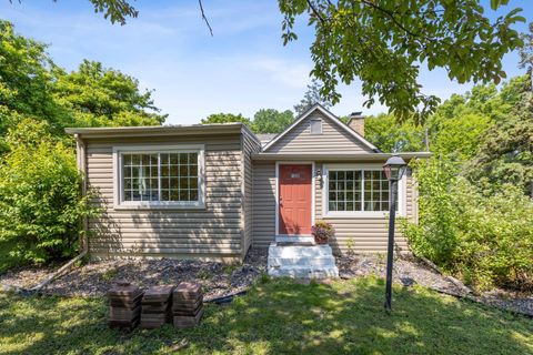 1335 Briar Street Wayzata MN 55391