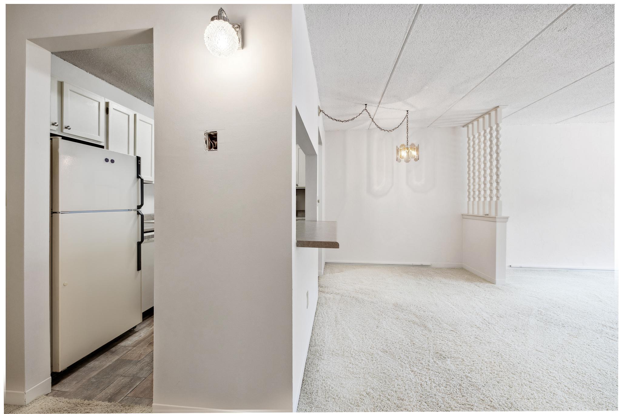 10401 Cedar Lake Road 208