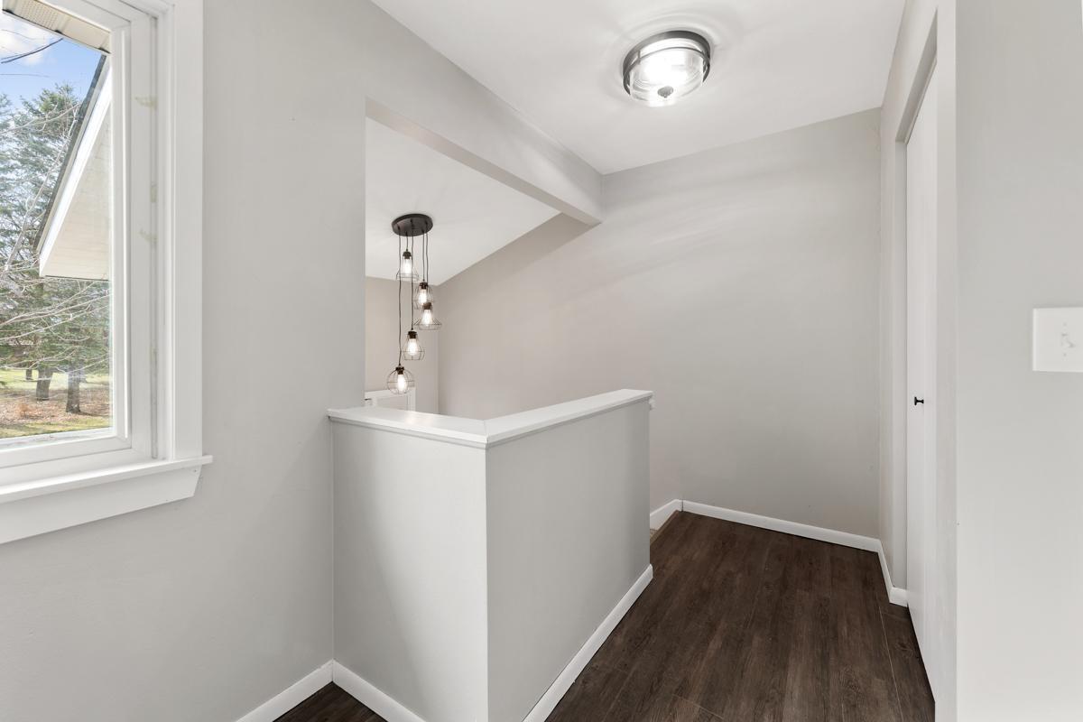 571 N Montgomery Avenue