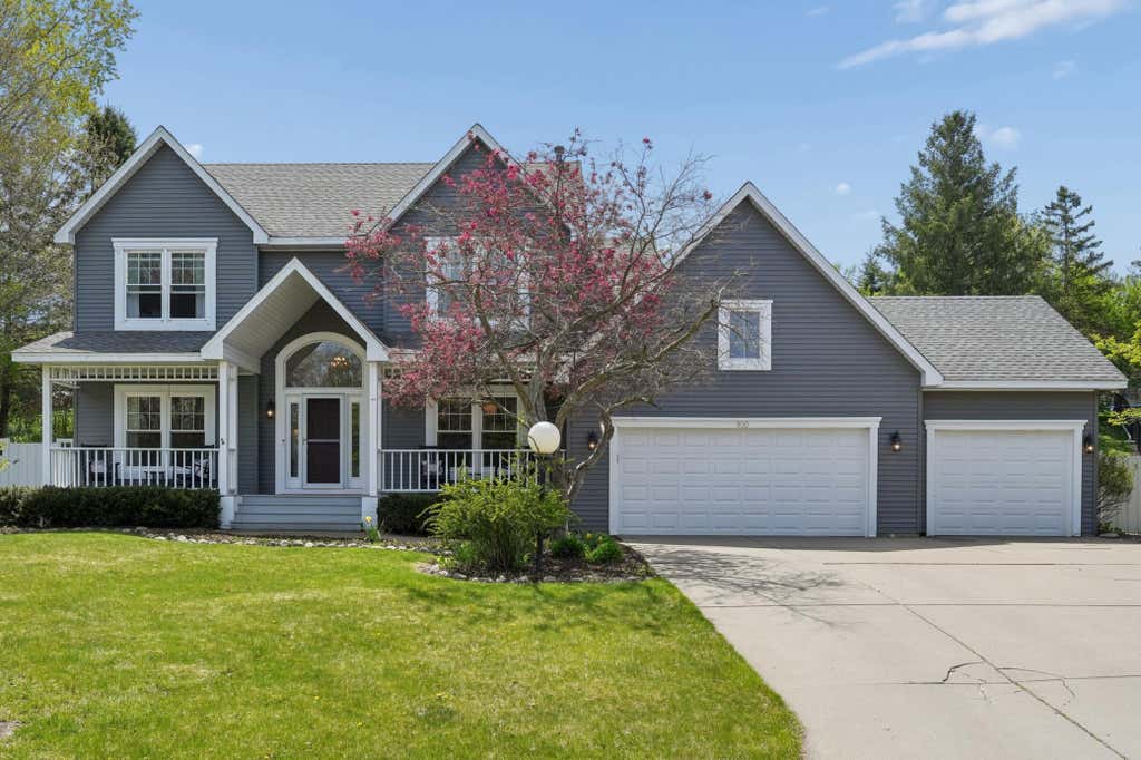 Photo of 900 Lecuyer Drive, Stillwater, MN 55082 (MLS # 7053146)