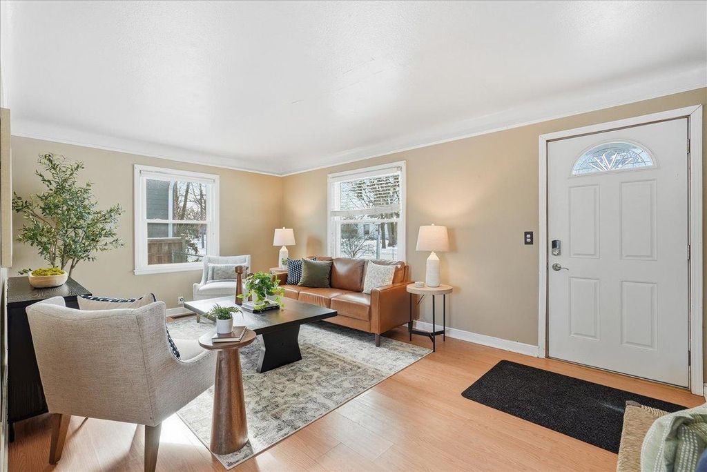 Photo of 4522 Thomas Avenue N, Minneapolis, MN 55412 (MLS # 7013240)