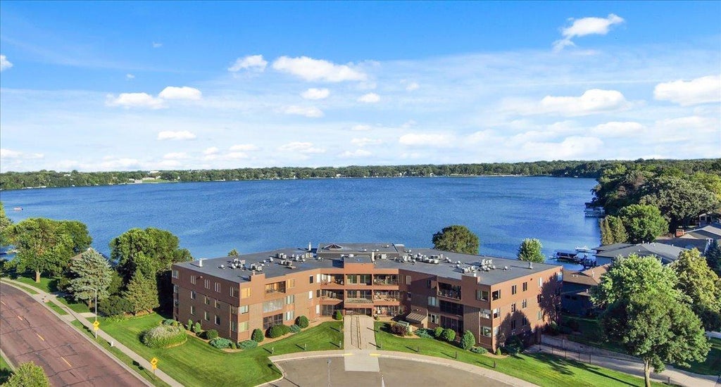 Photo of 601 Shoreacres Drive #107, Fairmont, MN 56031 (MLS # 7122443)