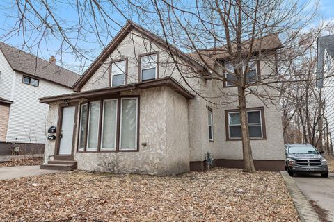 324 Jenks Avenue Saint Paul MN 55130