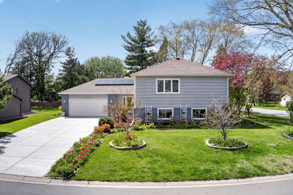 Photo of 798 Sunset Drive, Eagan, MN 55123 (MLS # 7057232)