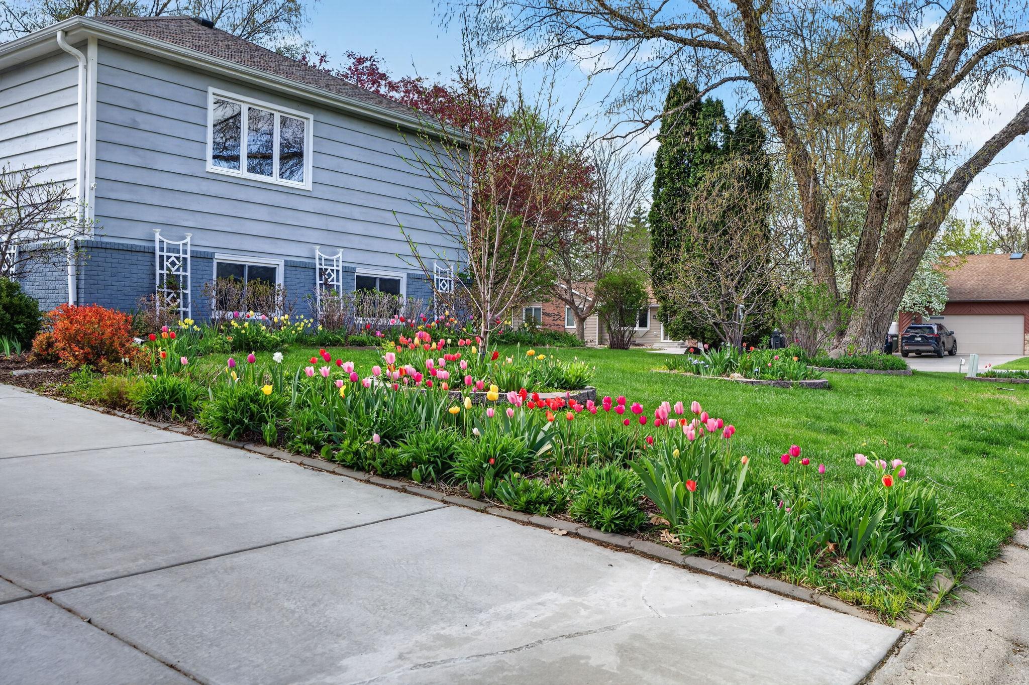 798 Sunset Drive