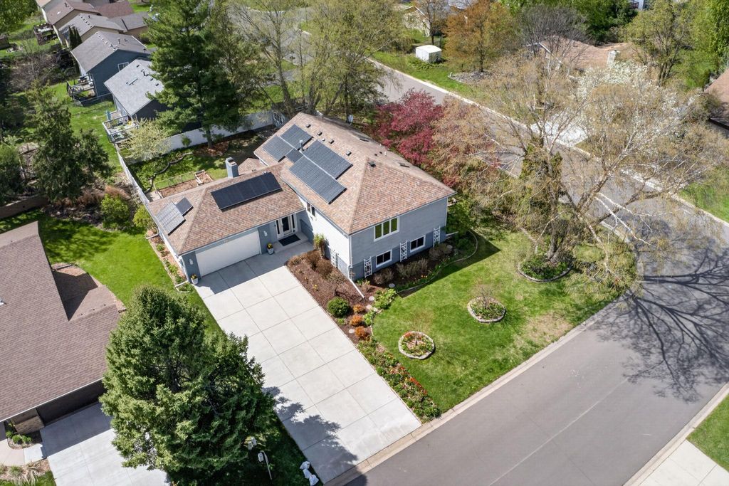 Photo of 798 Sunset Drive, Eagan, MN 55123 (MLS # 7057232)
