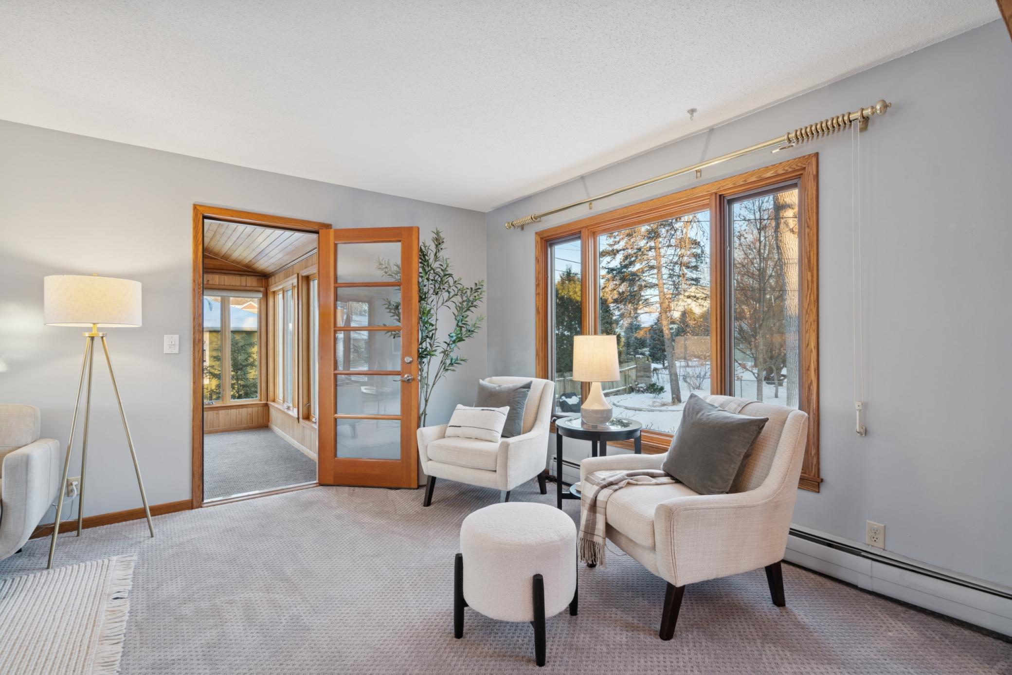 4046 Xerxes Avenue S