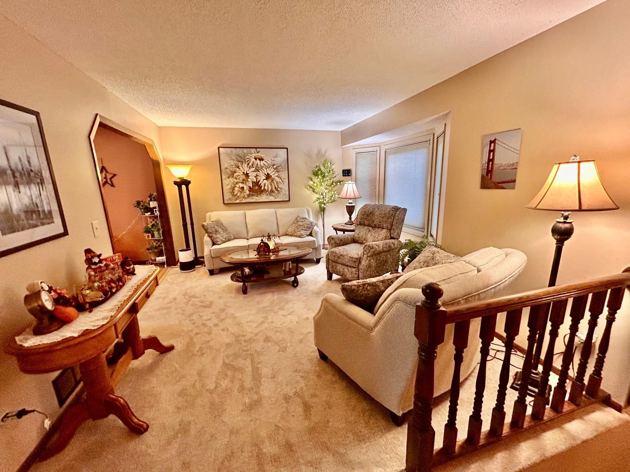 19350 Eureka Avenue W