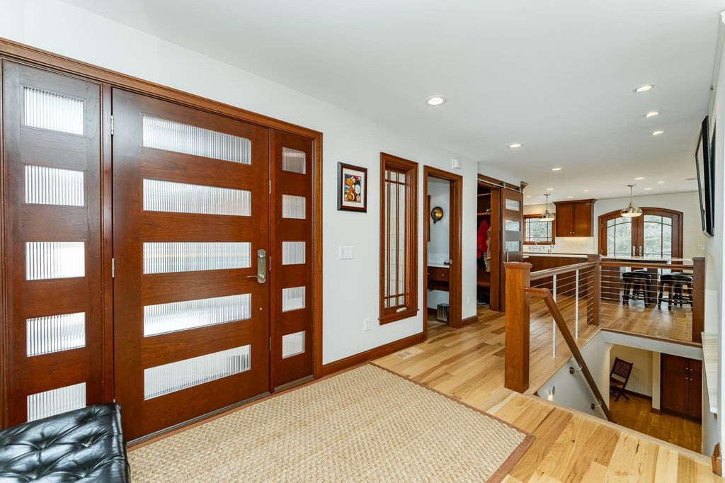 Photo of 900 12th Avenue SW, Rochester, MN 55902 (MLS # 7031326)