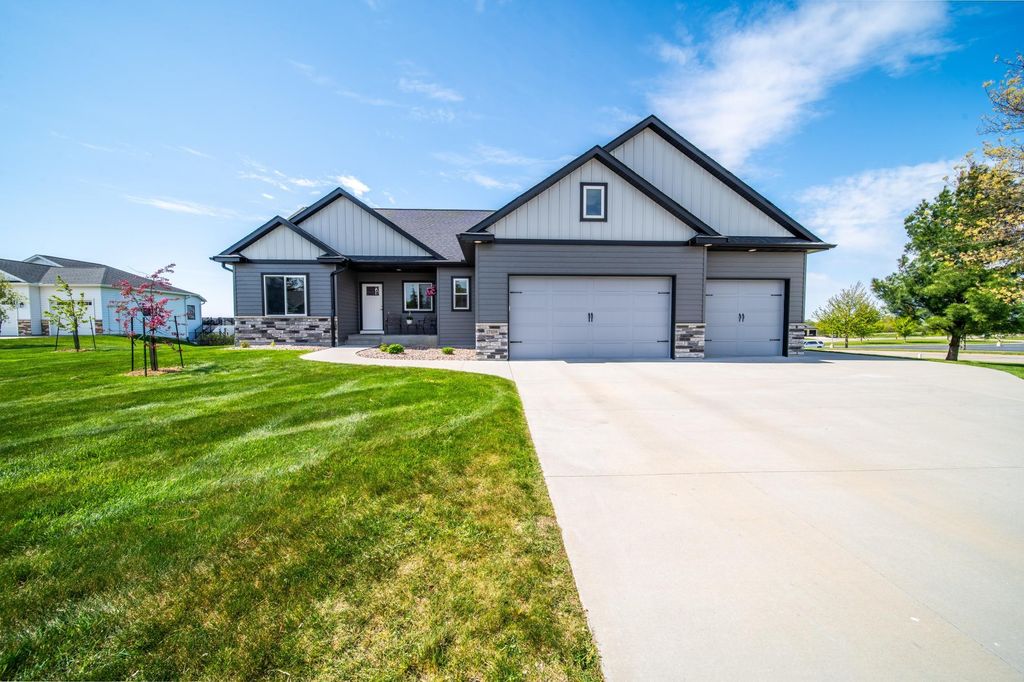 Photo of 17108 Hilltop Lane SE, Chatfield, MN 55923 (MLS # 7071612)