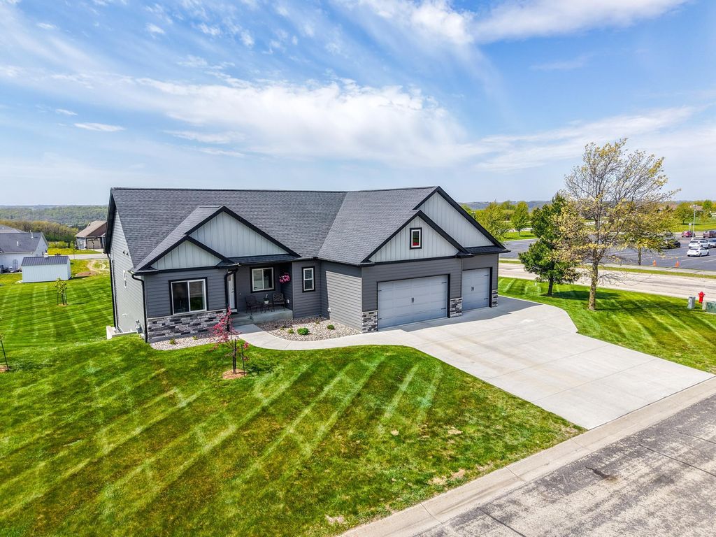 Photo of 17108 Hilltop Lane SE, Chatfield, MN 55923 (MLS # 7071612)