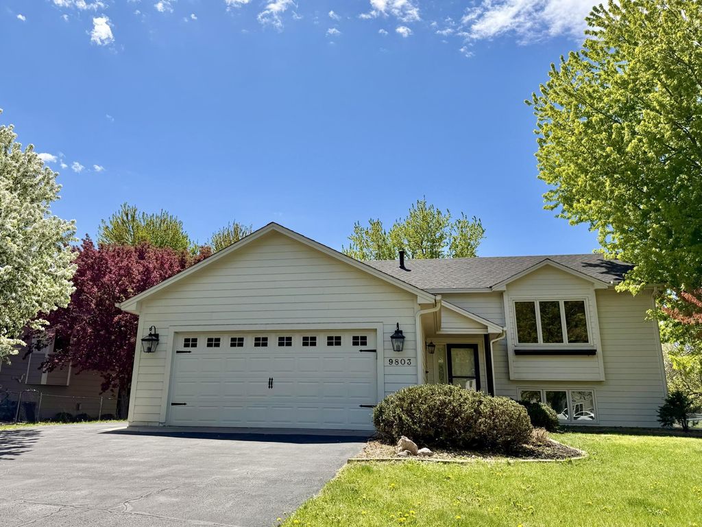 Photo of 9803 Kirkwood Lane N, Maple Grove, MN 55369 (MLS # 7073507)