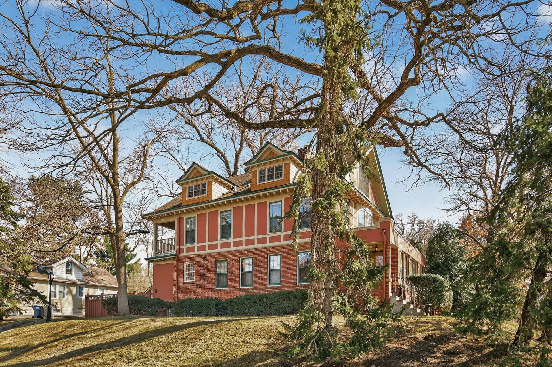 4805 Pleasant Avenue